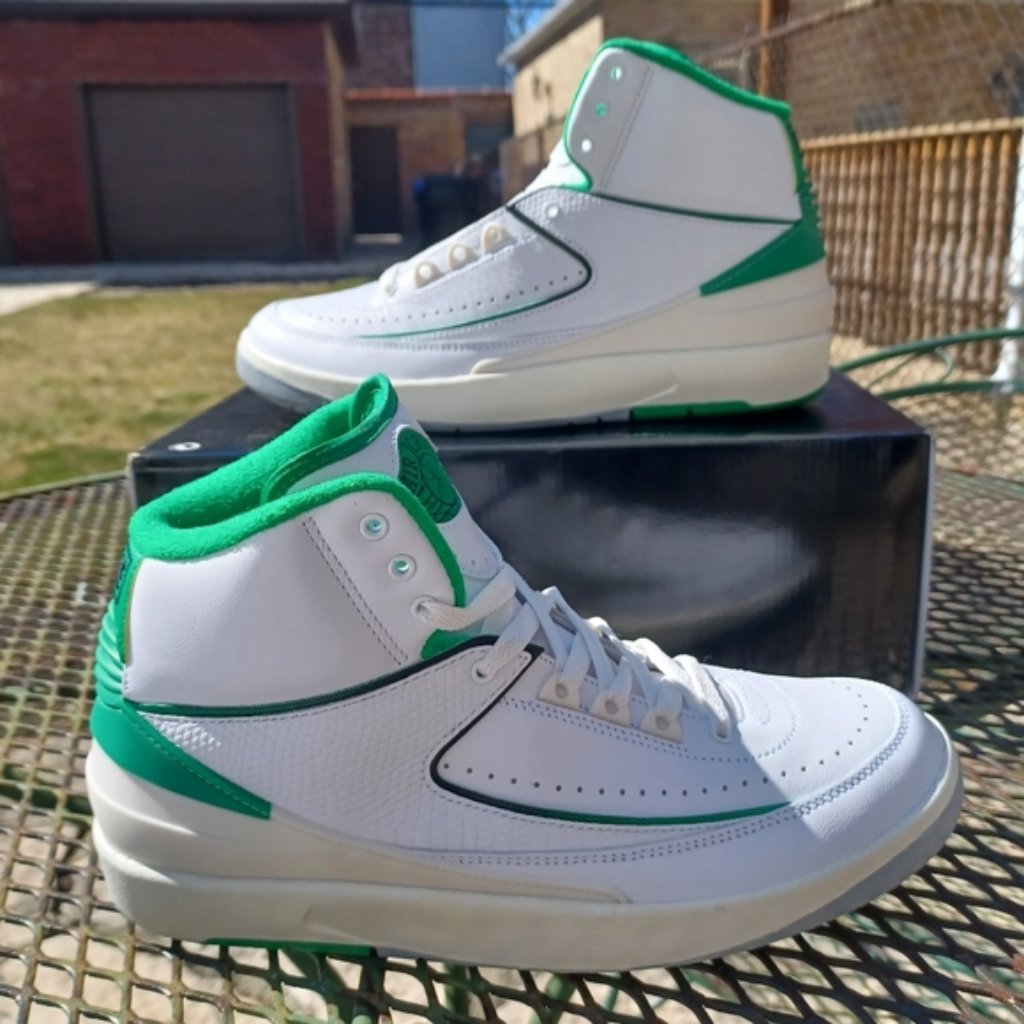 Nike Air Jordan 2 Retro Sneakers White Green Shoes - Men's Sizes 8.5 And